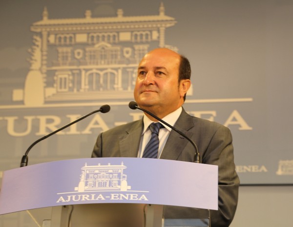 EAJ PNV PSE akordioaren sinadura