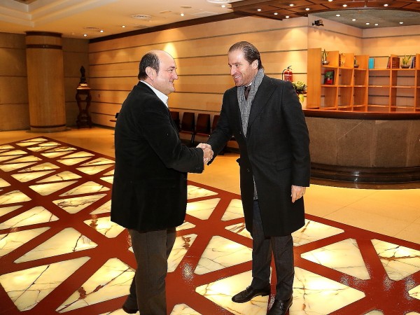 Andoni Ortuzar recibe a una delegación del Gobierno Regional del Kurdistan - Irak