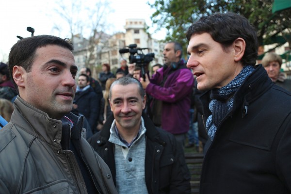 Milaka pertsona manifestatu dira Bilbon giza eskubide, konponbidea eta bakearen alde