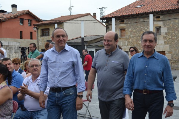 Ortuzar Aranako Bixente Deunako ekitaldian