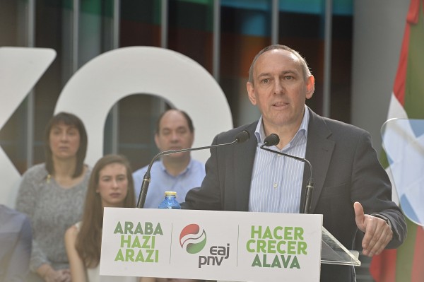 EAJ-PNV Arabak Ramiro Gonzalezen diputatu nagusiaren hautagaitza aurkeztu du