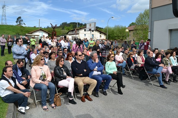 Andoni Ortuzar y Ramiro González en la inauguración del Batzoki de Okondo