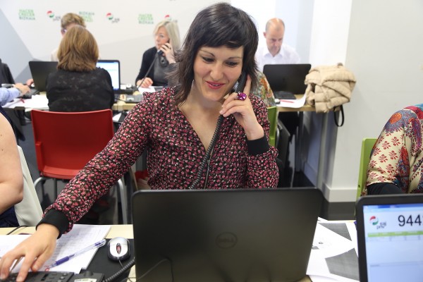 Bizkaiko EAJ-PNVren call-center gunea martxan jartzea