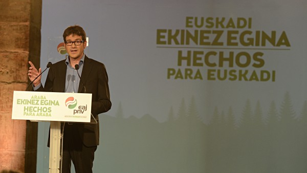 Arabako gizartearekin bilera
