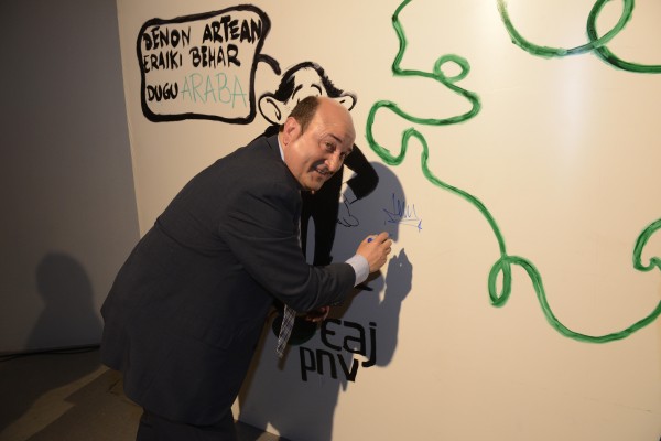 Encuentro con la sociedad alavesa: Ortuzar, González, Urtaran 
