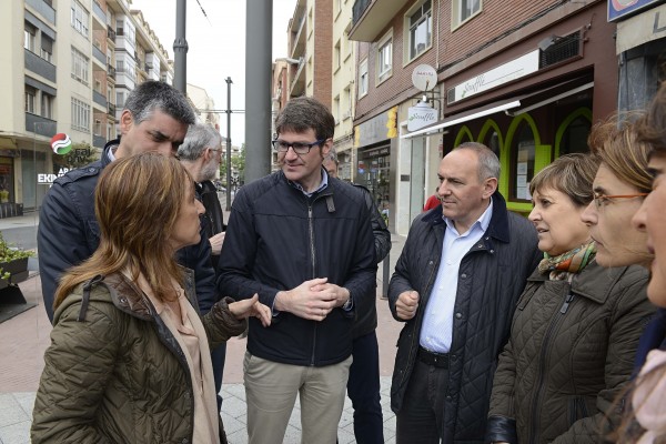 Urtaran ampliará el tranvía a Salburua y Zabalgana