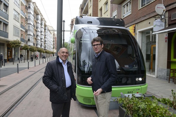 Urtaran ampliará el tranvía a Salburua y Zabalgana