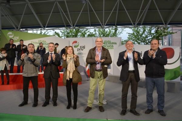 Hauteskunde mitina Laudion: Juanma Ibarretxe, Ramiro González, Iñigo Urkullu eta Andoni Ortuzar