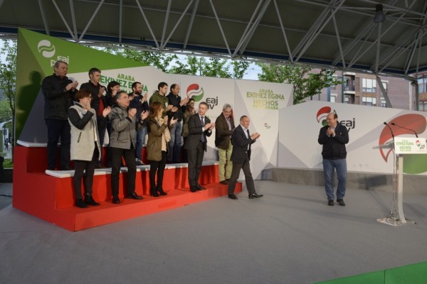 Hauteskunde mitina Laudion: Juanma Ibarretxe, Ramiro González, Iñigo Urkullu eta Andoni Ortuzar