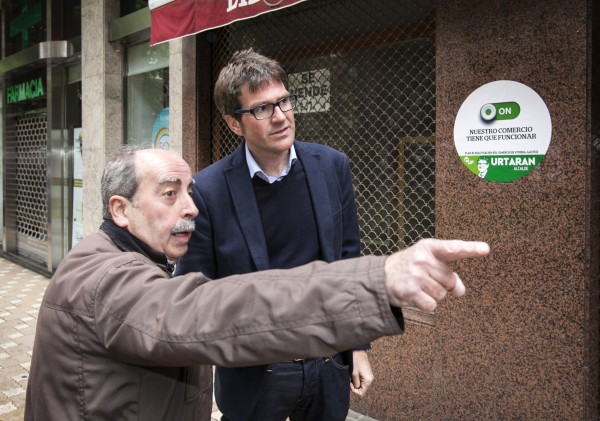 Gorka Urtaran combatirá la desertización comercial en los barrios 