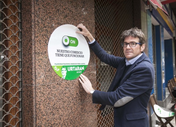 Gorka Urtaran combatirá la desertización comercial en los barrios 
