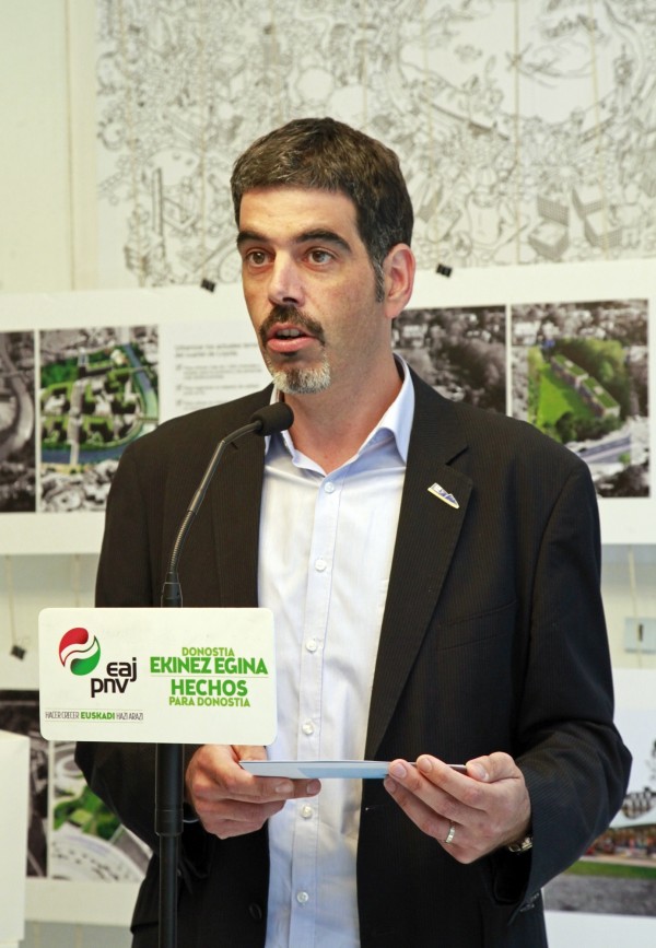 Eneko Goia: 