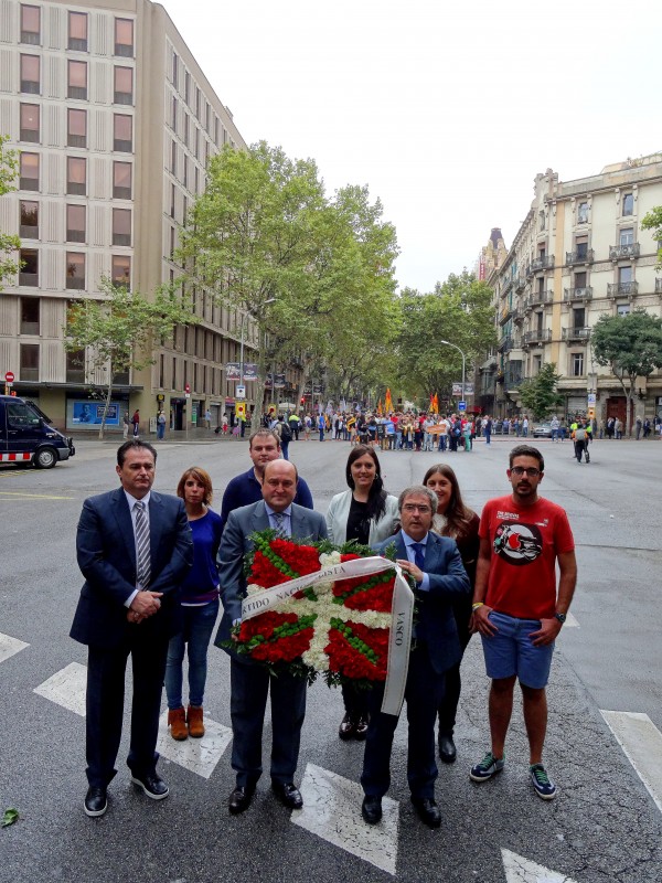 Representantes de EAJ-PNV y Euzko Gaztedi en la Diada 2015