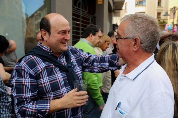 Representantes de EAJ PNV en el último lunes de Gernika 2015