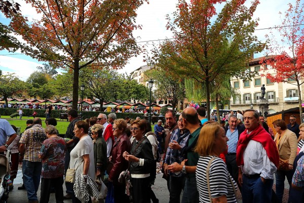 Representantes de EAJ PNV en el último lunes de Gernika 2015