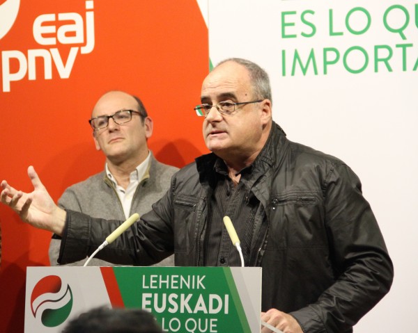 Joseba Agirretxea y  Mª Eugenia Iparragirre en Bergara