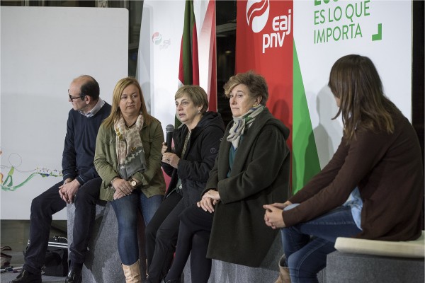 Joseba Agirretxea eta  Mª Eugenia Iparragirre Tolosan