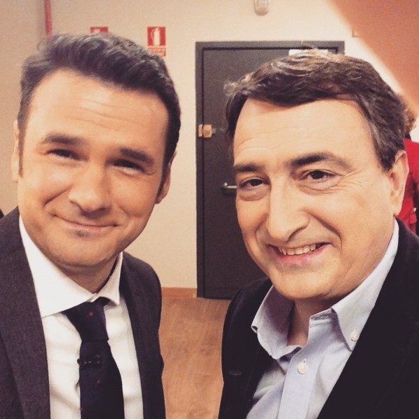Aitor Esteban #DesdeDentro | Con Iñaki López justo antes de empezar el debate de 