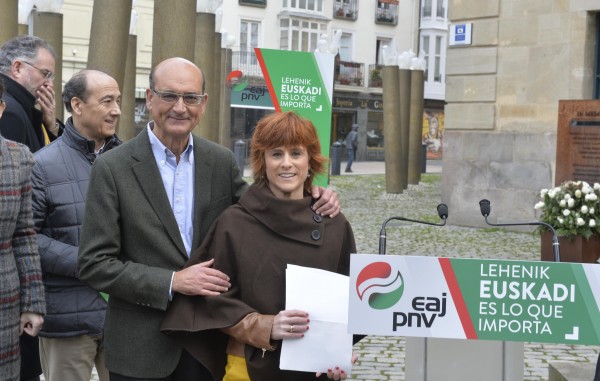 Mikel Legarda, Almudena Otaola. Birzentralizazio ekitaldia