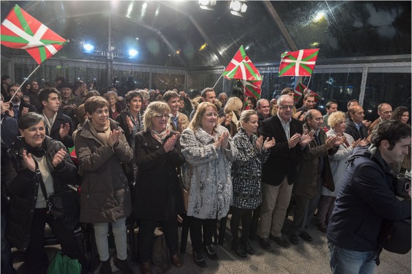 Mitina Eibarren - Andoni Ortuzar, Joseba Agirretxea eta María Eugenia Iparragirre