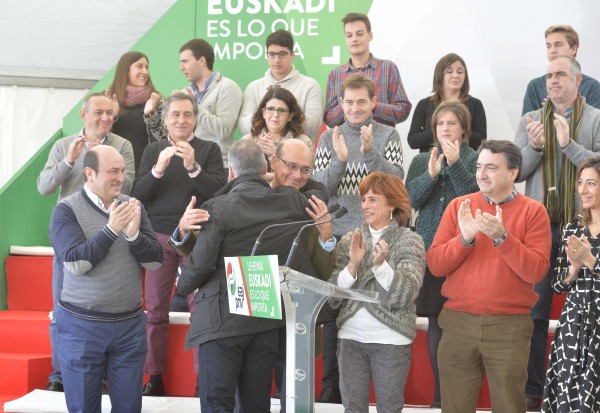 Mitin Vitoria Gasteiz - Iñigo Urkullu, Andoni Ortuzar, Mikel Legarda