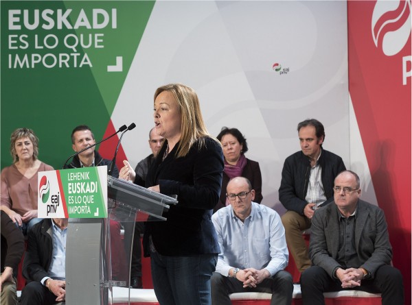 Mitina Bergaran - Joseba Agirretxea, María Eugenia Iparragirre, Joseba Egibar	