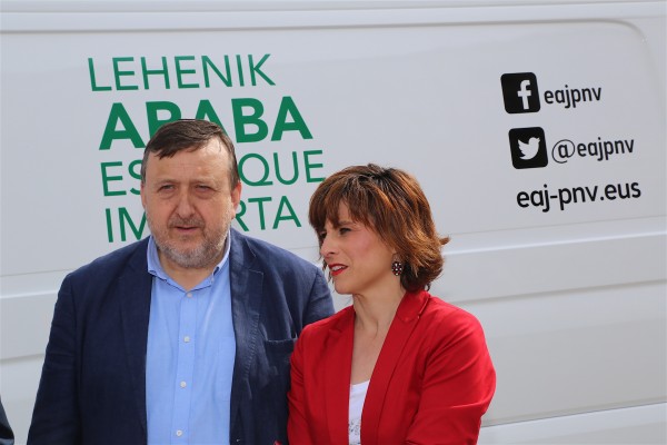  Presentación de la oficinas móviles para el voto por correo en Araba