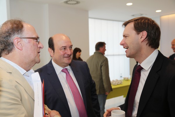 Brexit eta migrazioei buruzko seminarioaren irekiera. Andoni Ortuzar