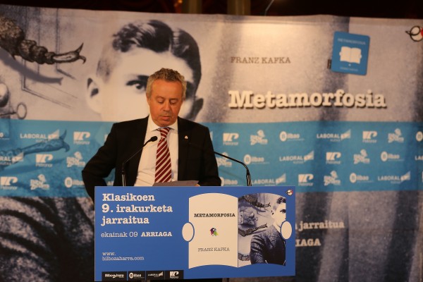 Representantes de EAJ PNV en la lectura de Metamorfosis en el Arriaga