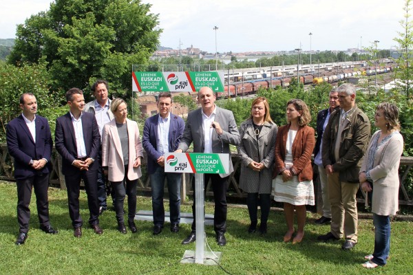 Irun. Acto sectorial TAV y redes transeuropeas (14-06-2016)