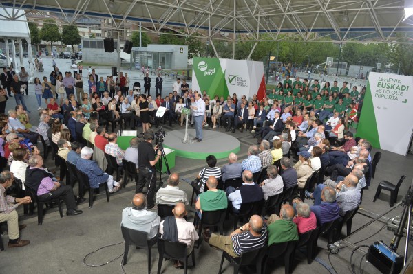 Ekitaldia Laudion. Iñigo Urkullu, Andoni Ortuzar, Mikel Legarda, Almudena Otaola