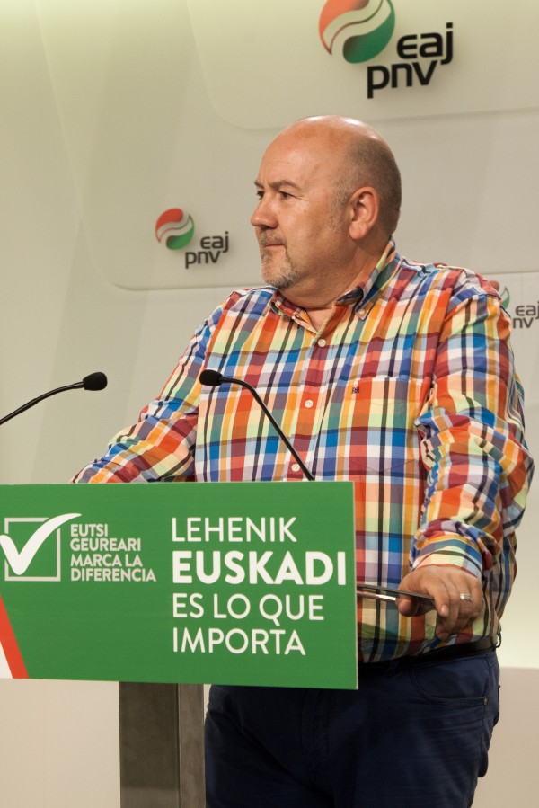 Eskola-jantokien auzia artxibatu izanaren balorazioa 