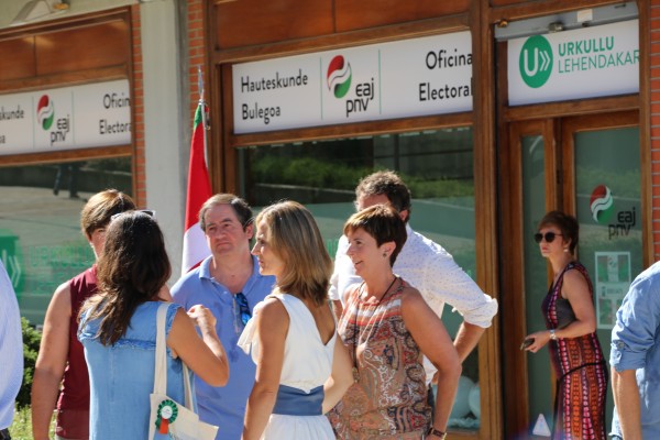 Oficina electoral en Intxaurrondo