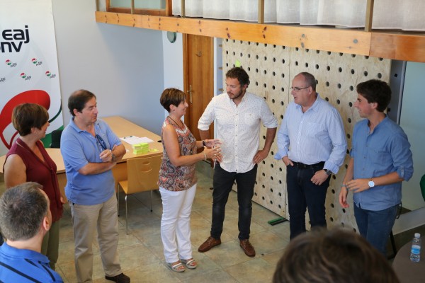 Oficina electoral en Intxaurrondo