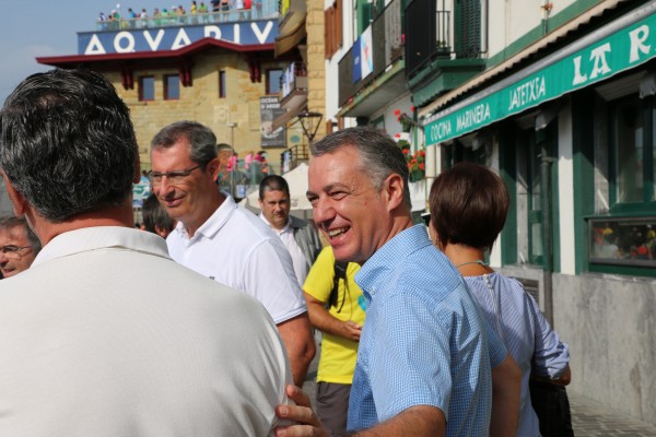 Iñigo Urkullu en las regatas de Donostia 2016