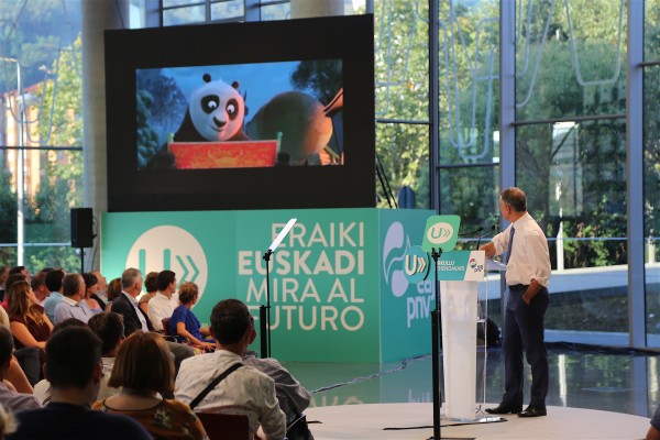 Iñigo Urkullu en el Palacio Euskalduna