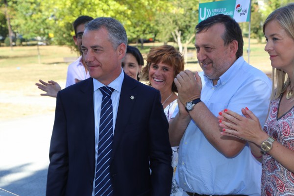 Iñigo Urkullu , Jose Antonio Suso, Josune Irabien, Almudena Otaola, Estibalitz Larrauri, Aroa Cerrada, Iker Ibarrondo, Agurtzane Llano.