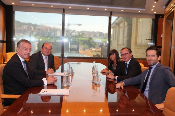 EAJ PNV - PP alderdien arteko bilera