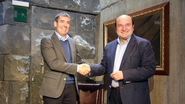 Encuentro de la Delegación de EAJ PNV a Canarias con Fernando Clavijo
