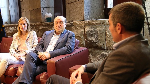 Encuentro de la Delegación de EAJ PNV a Canarias con Fernando Clavijo
