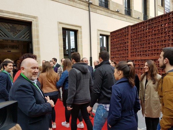 Tercera edición de la jornada de 'Puertas abiertas' en el Parlamento Vasco