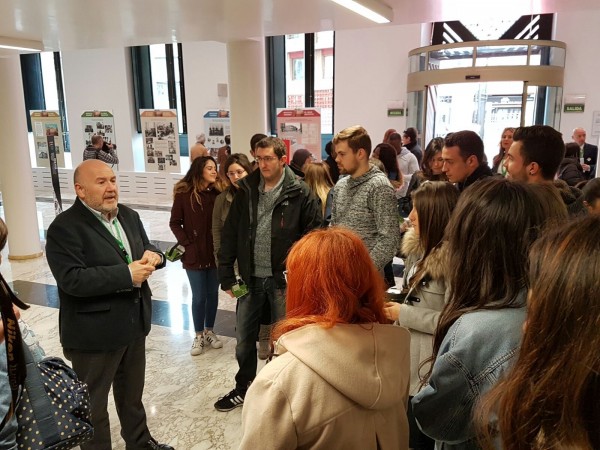 Eusko Legebiltzarreko 'Ateak zabalik' III. edizioaren jardunaldia