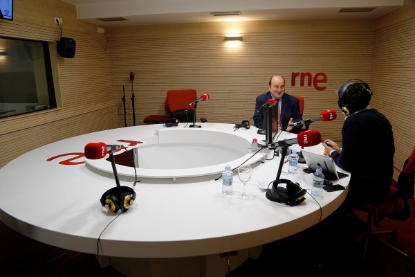 Andoni Ortuzar en RNE