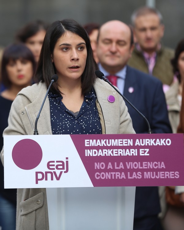 EAJ-PNVk ahaleginak biderkatuko ditu emakumeenganako indarkeria desagerraraztea xede