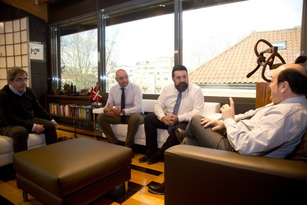 Reunión Andoni Ortuzar y Juan Carlos Piñeiro, secretario general de Compromiso por Galicia