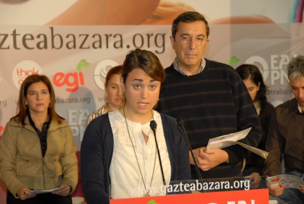 Garbiñe Saez, parlamentaria de EAJ PNV interviene en el acto 