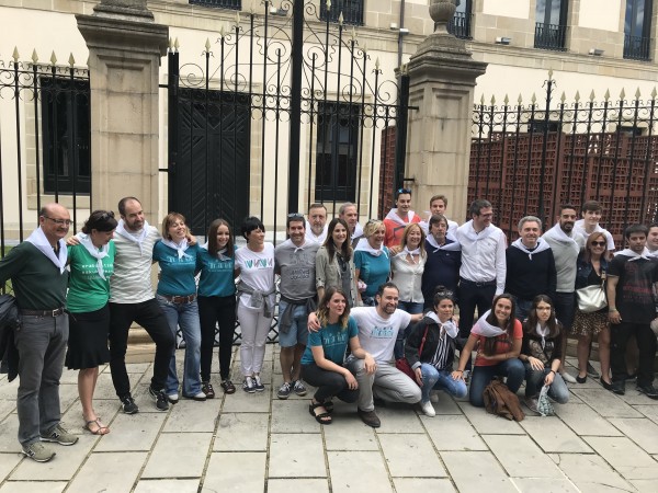 Cadena Humana organizada por Gure esku dago