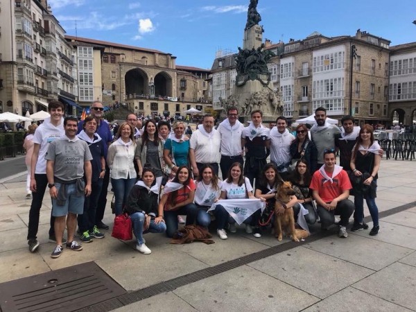 Cadena Humana organizada por Gure esku dago