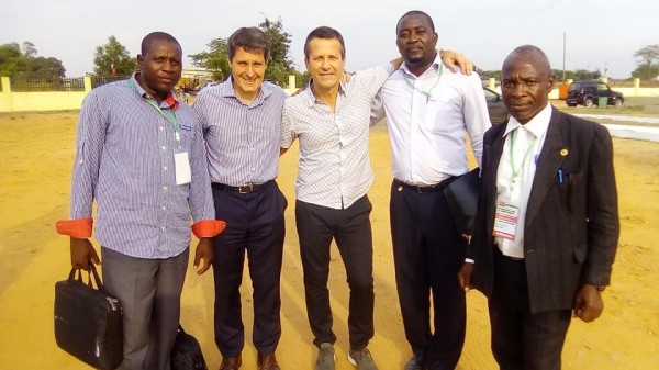 Mikel Burzako eta Jokin Bildarratz  UNITA alderdiarekin Angolan