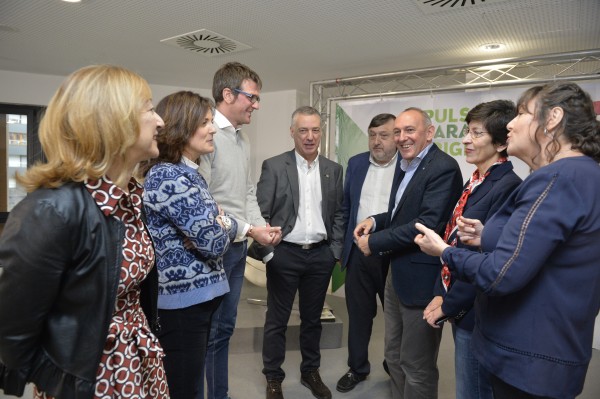 Iñigo Urkullu, Ramiro González, Gorka Urtaran. Reunión de cargos públicos alaveses de EAJ-PNV